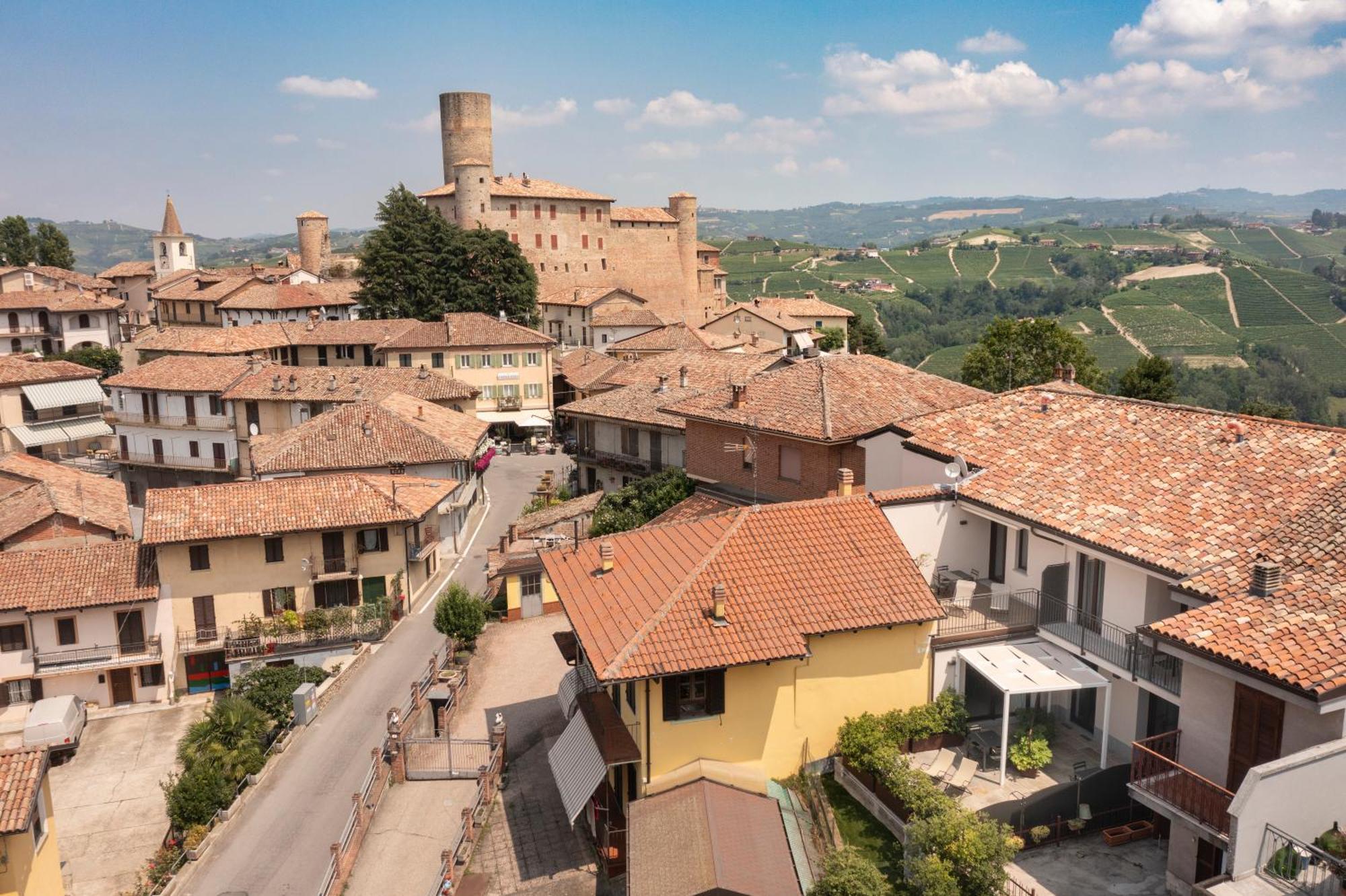 Vietti Apartments Castiglione Falletto Exterior photo